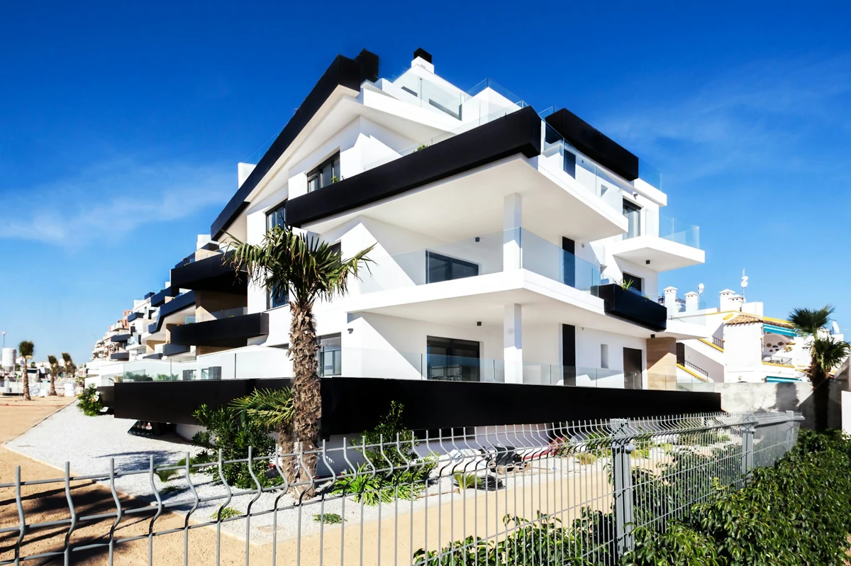 Contemporary residential architecture — original website editorial image